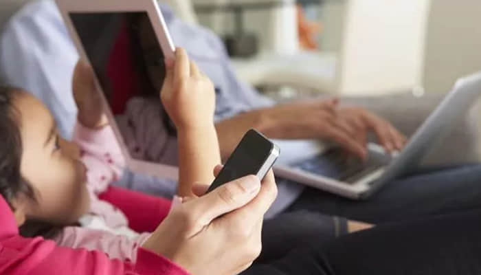 Digital Detox: Addressing the Impact of Screen Time on Health